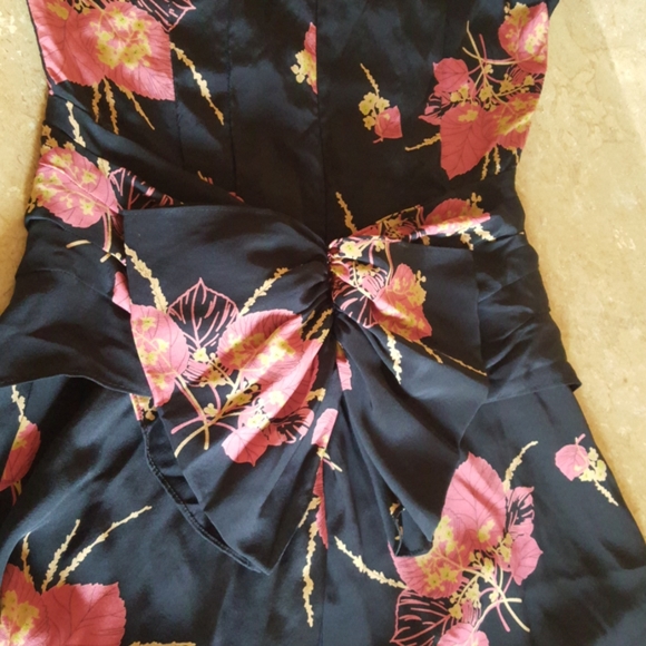 Navy Floral bustle betty - Picture 3 of 5
